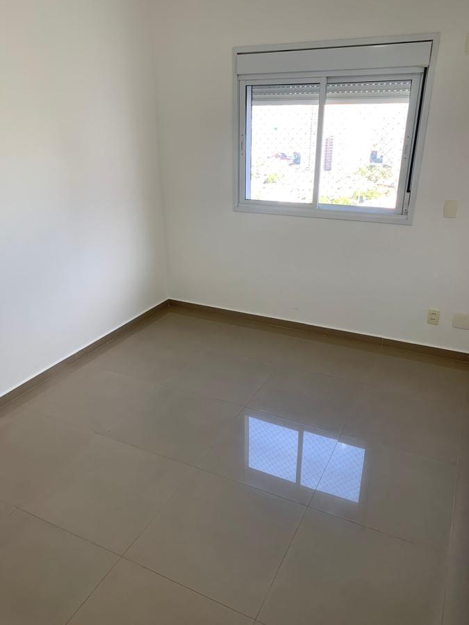 Apartamento para alugar com 4 quartos, 234m² - Foto 6