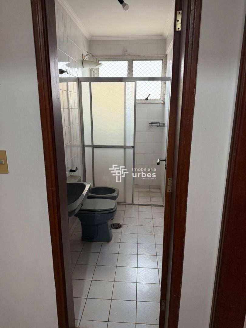 Apartamento para alugar com 3 quartos, 115m² - Foto 8