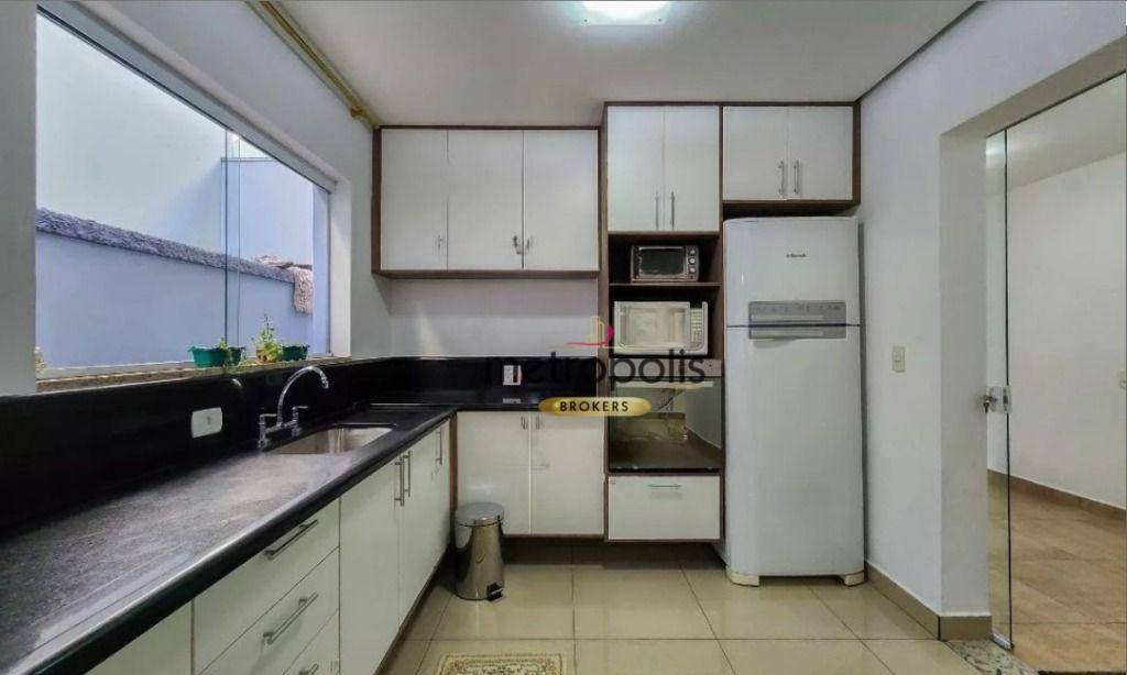 Sobrado à venda com 3 quartos, 190m² - Foto 5