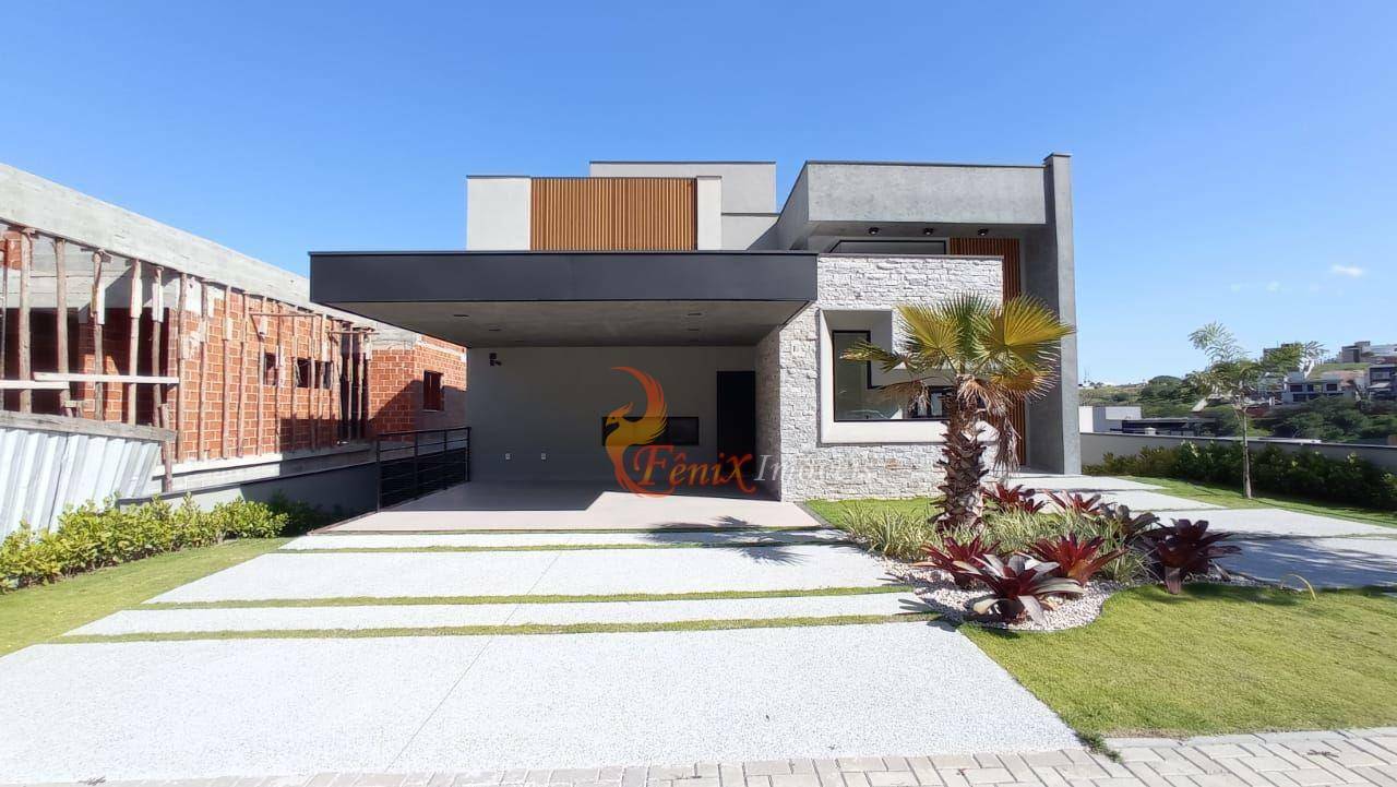 Sobrado à venda com 4 quartos, 381m² - Foto 1