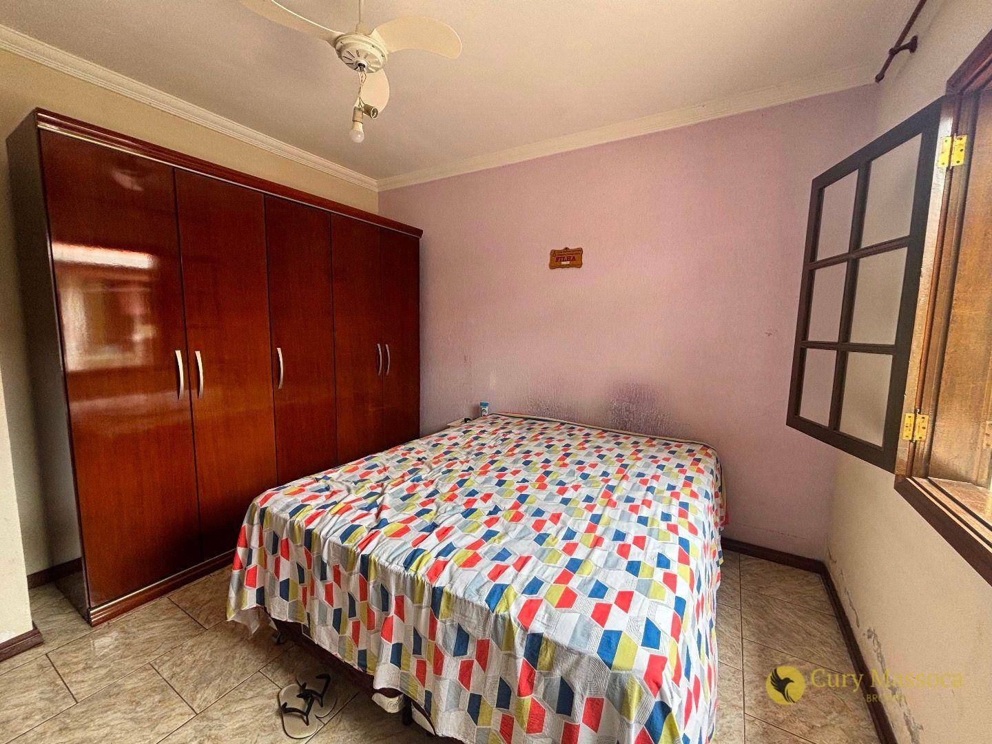 Casa à venda com 3 quartos, 180m² - Foto 9