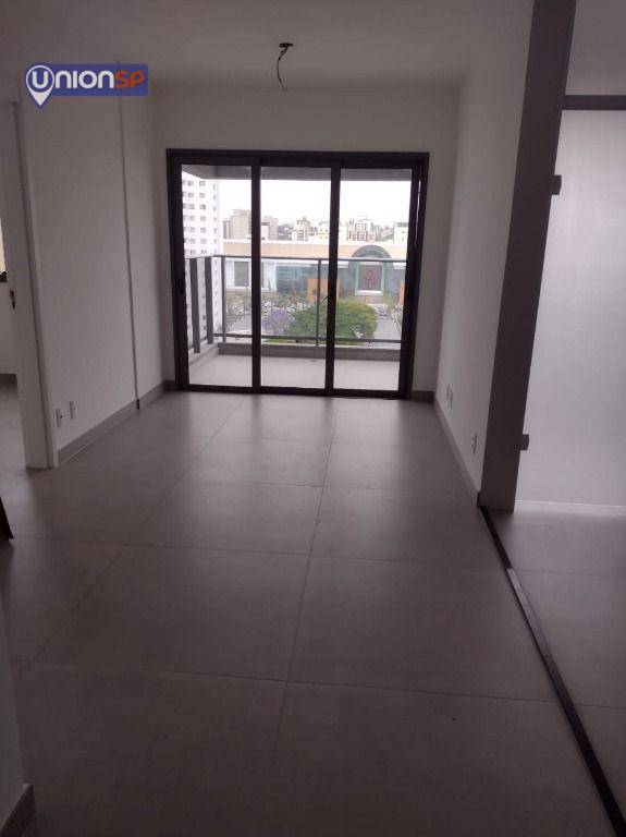 Apartamento à venda com 1 quarto, 51m² - Foto 2