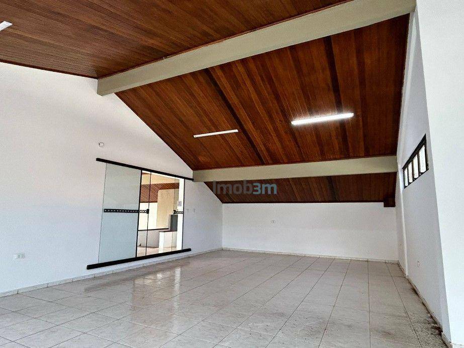 Casa para alugar com 4 quartos, 600m² - Foto 12