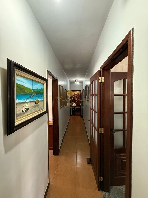 Casa à venda com 11 quartos, 1400m² - Foto 23