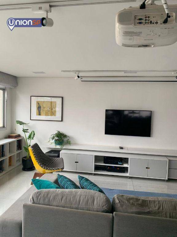 Apartamento à venda com 4 quartos, 196m² - Foto 5