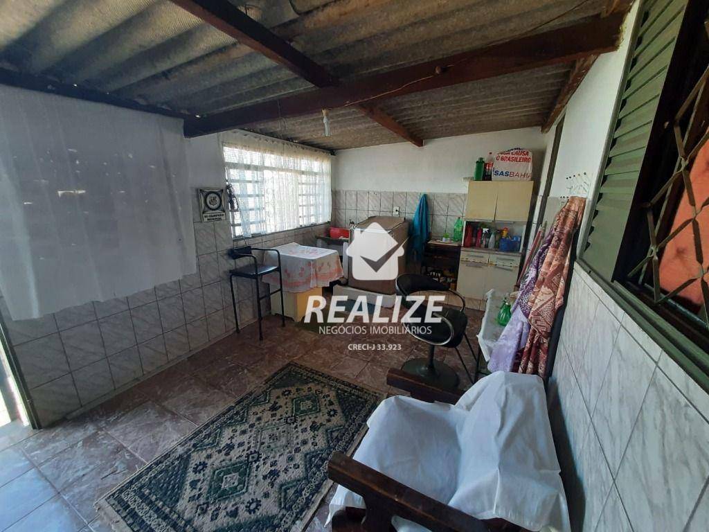 Casa à venda com 2 quartos, 120m² - Foto 5