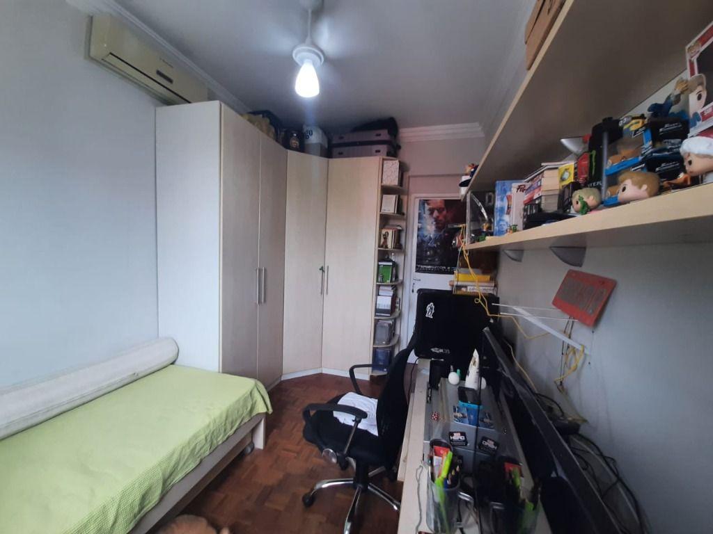 Apartamento à venda com 3 quartos, 214m² - Foto 13