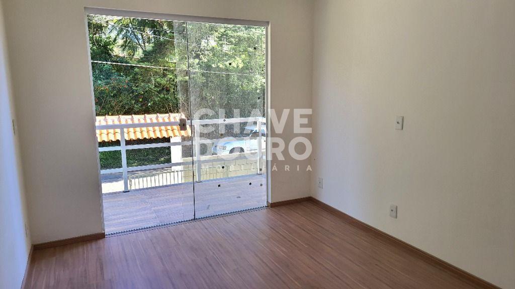 Casa à venda com 4 quartos, 212m² - Foto 8