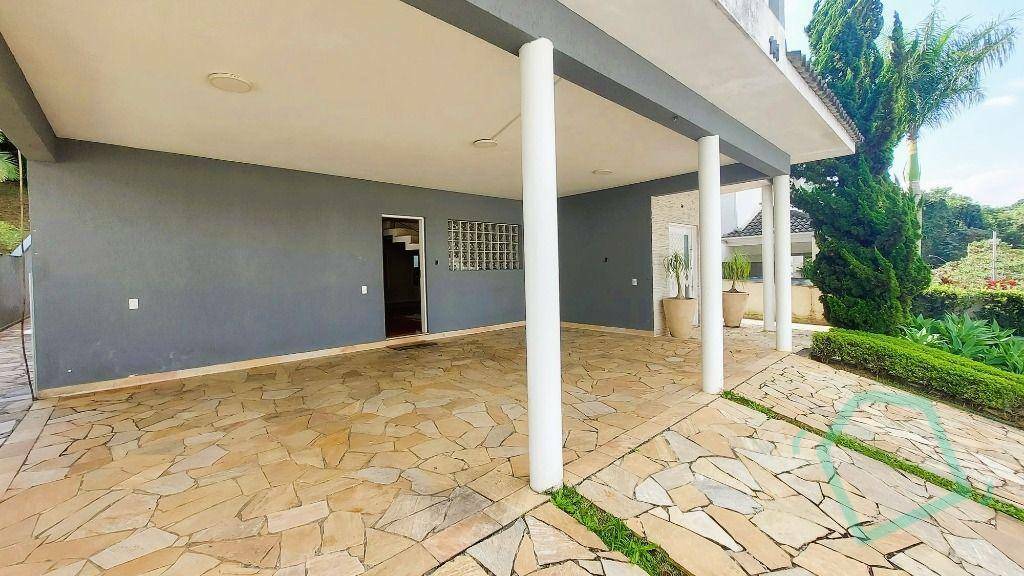 Casa de Condomínio para alugar com 5 quartos, 373m² - Foto 3