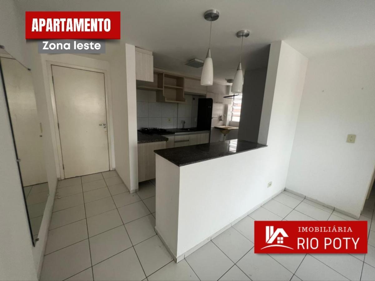 Apartamento à venda com 2 quartos, 50m² - Foto 4