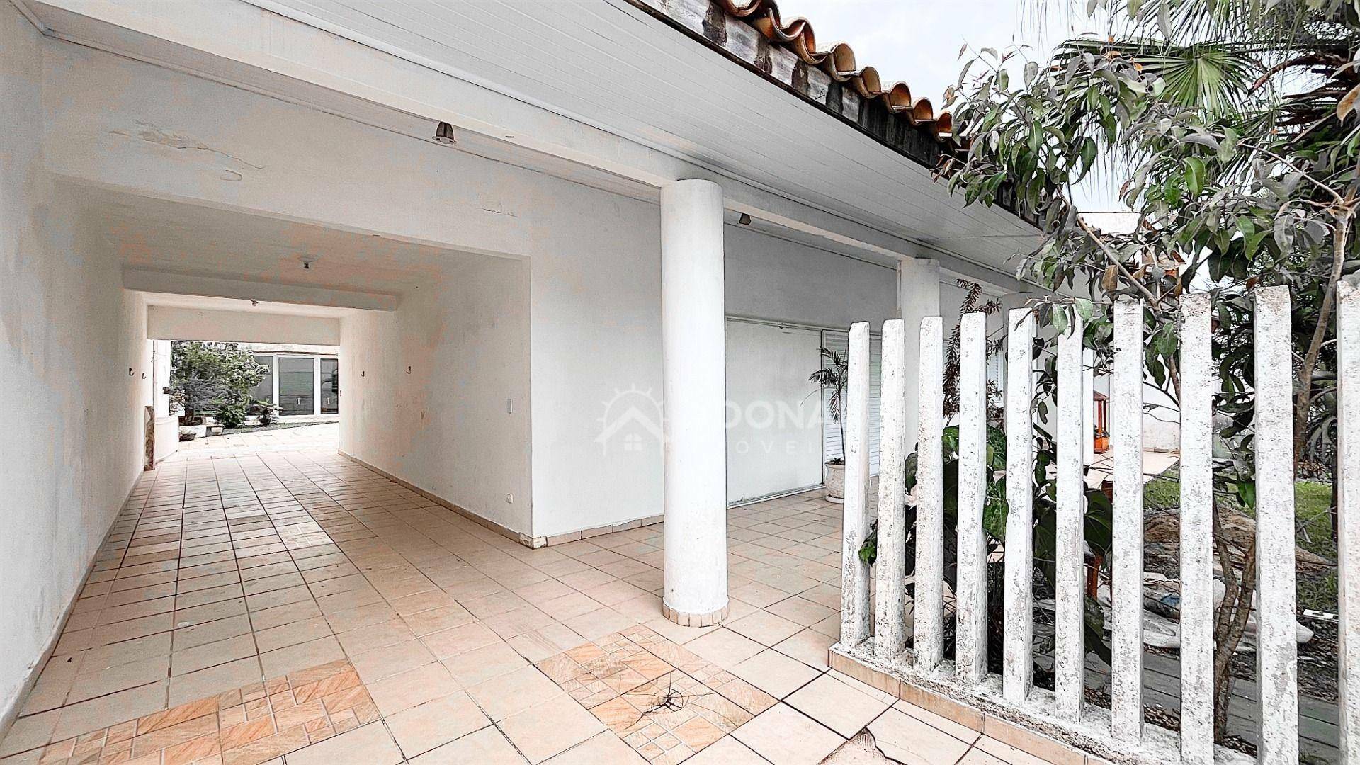 Casa à venda com 7 quartos, 324m² - Foto 40