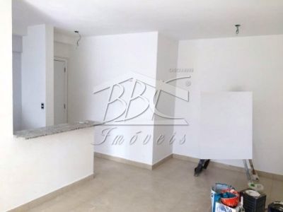 Apartamento à venda com 2 quartos, 70m² - Foto 2