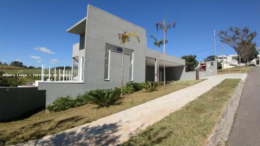 Casa de Condomínio à venda com 4 quartos, 305m² - Foto 2