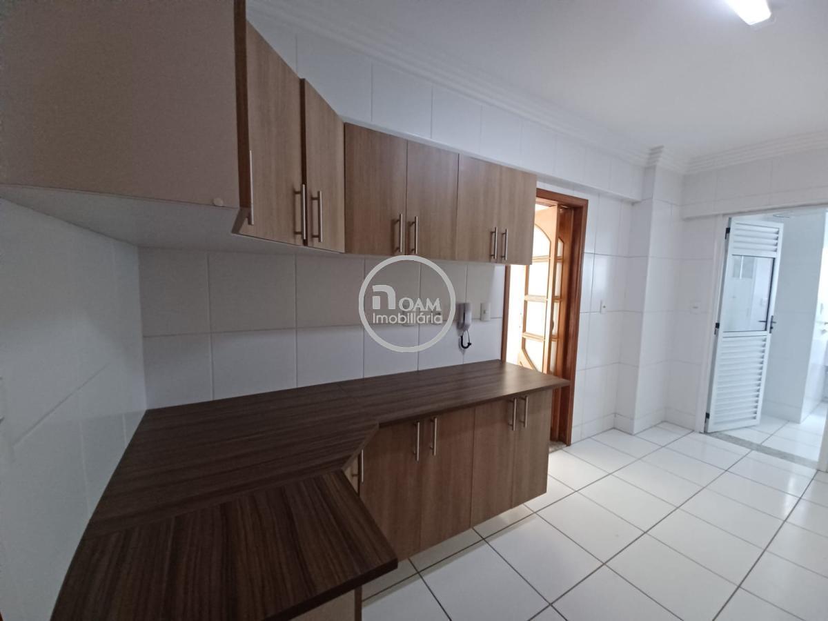 Apartamento para alugar com 3 quartos, 96m² - Foto 15