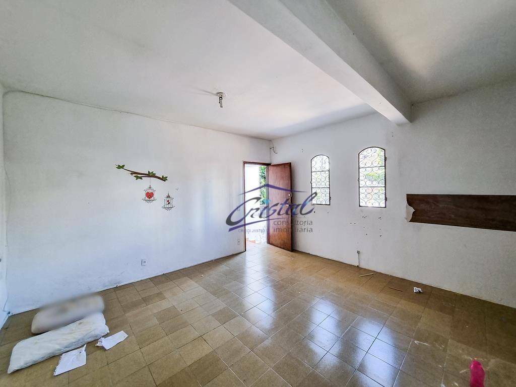 Casa à venda com 5 quartos, 260m² - Foto 14