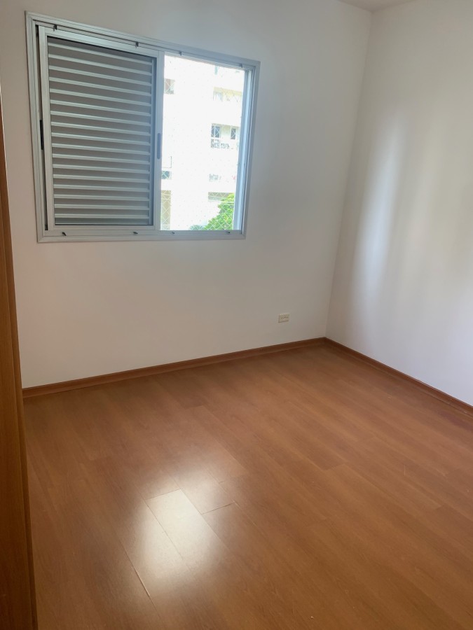 Apartamento para alugar com 3 quartos, 87m² - Foto 12