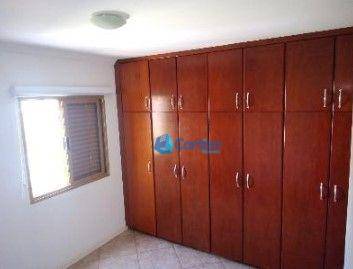 Apartamento à venda com 3 quartos, 105m² - Foto 15