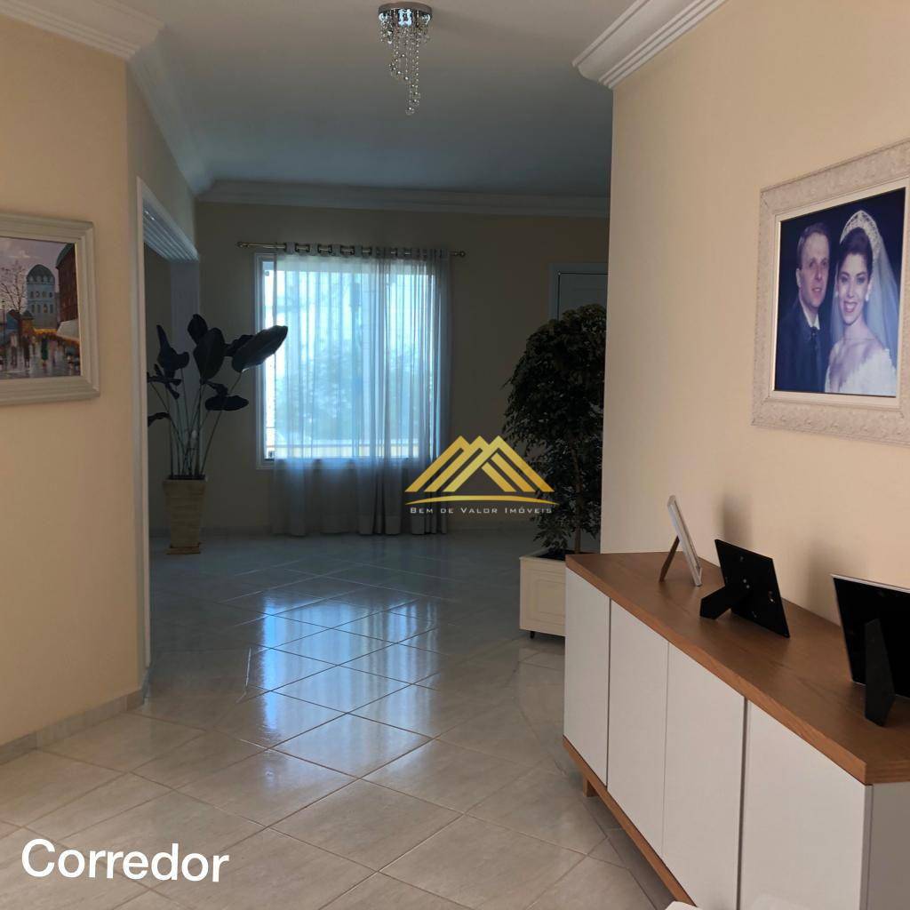 Sobrado à venda com 4 quartos, 352m² - Foto 8