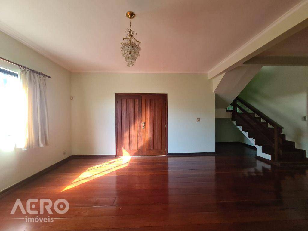 Casa à venda e aluguel com 4 quartos, 299m² - Foto 16