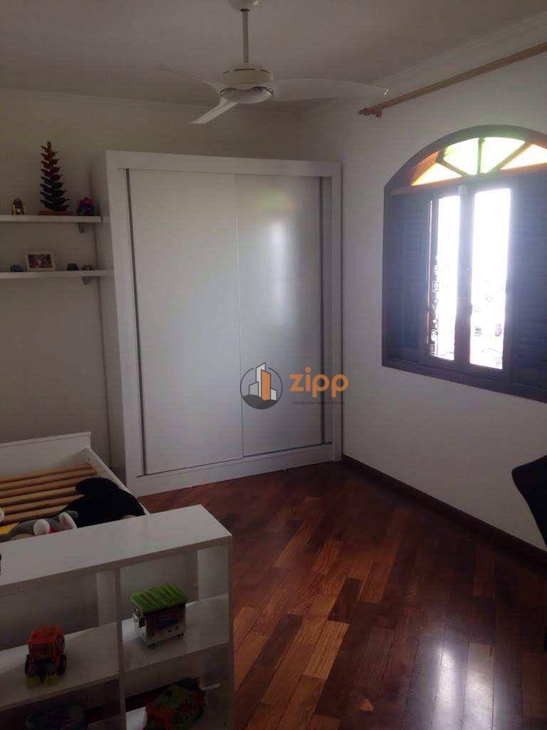 Sobrado à venda com 3 quartos, 230m² - Foto 18