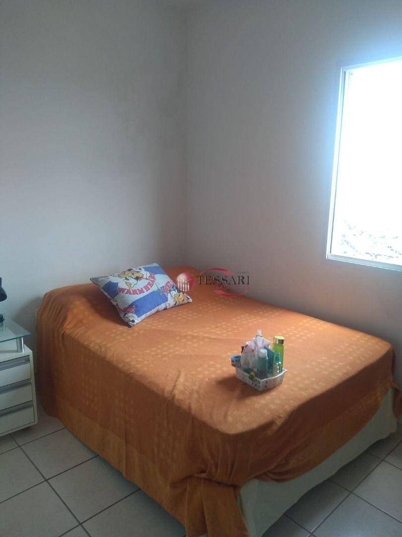 Apartamento para alugar com 3 quartos, 130m² - Foto 7