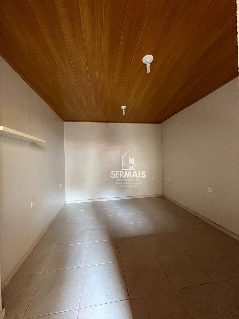 Casa para alugar com 4 quartos, 250m² - Foto 3