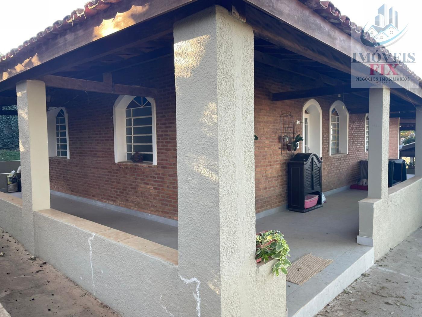 Fazenda à venda com 3 quartos, 1400m² - Foto 2