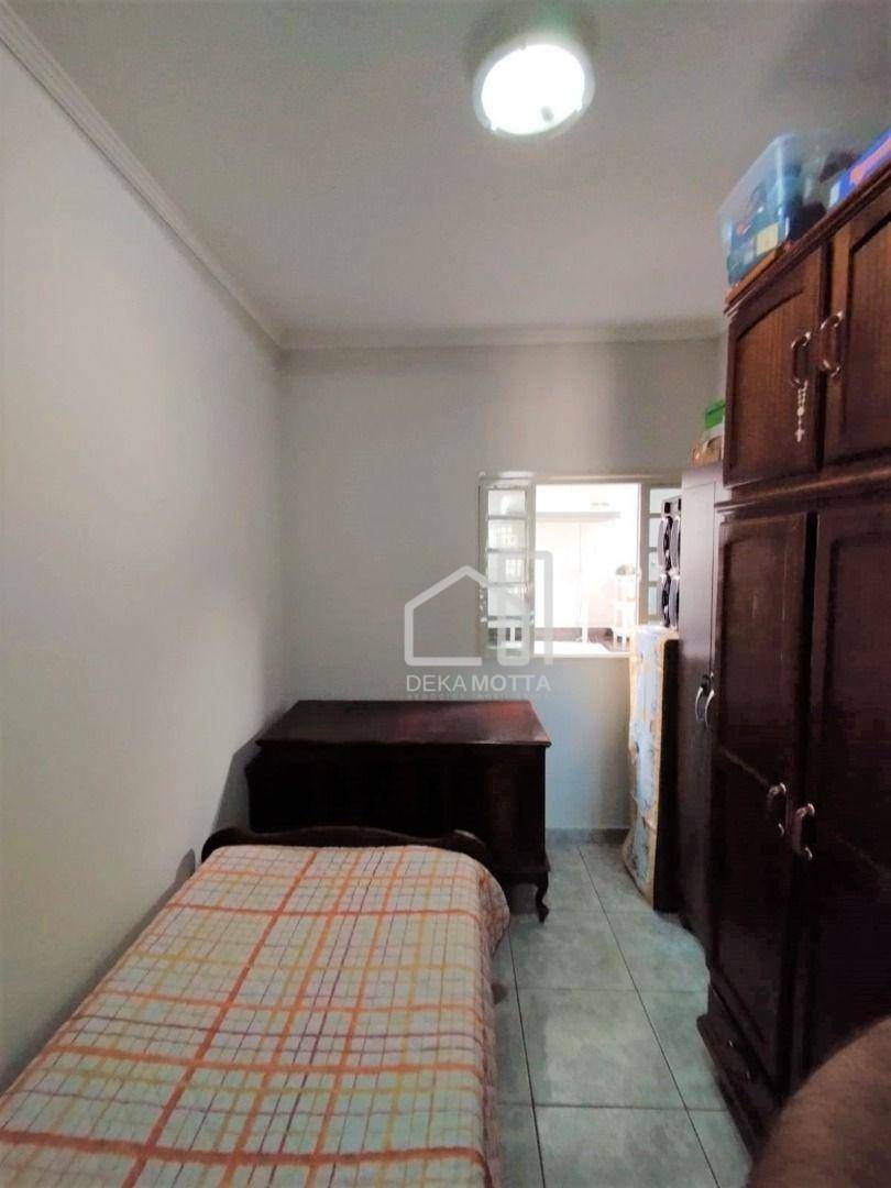 Casa à venda com 3 quartos, 169m² - Foto 4