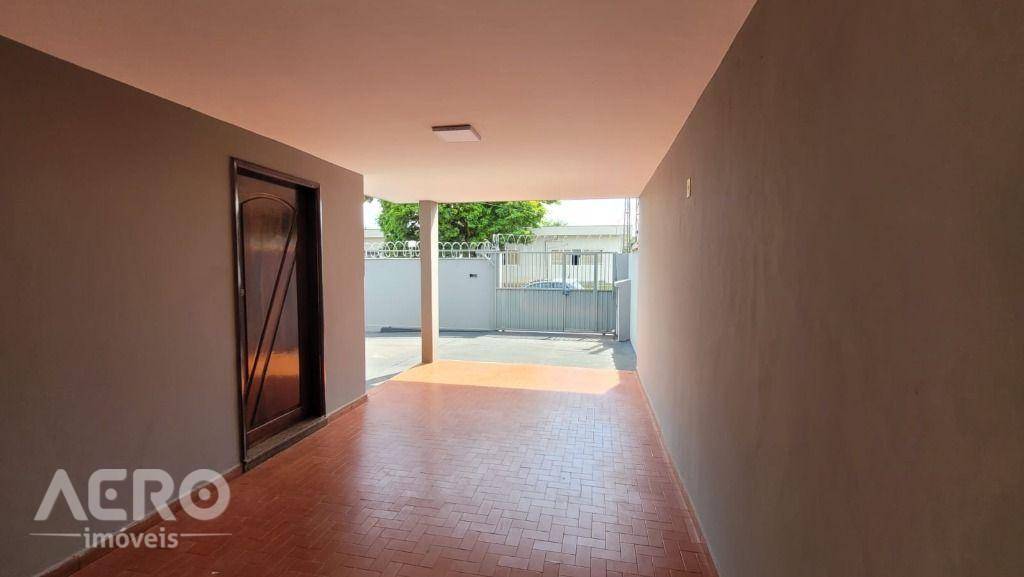 Casa à venda com 3 quartos, 183m² - Foto 27