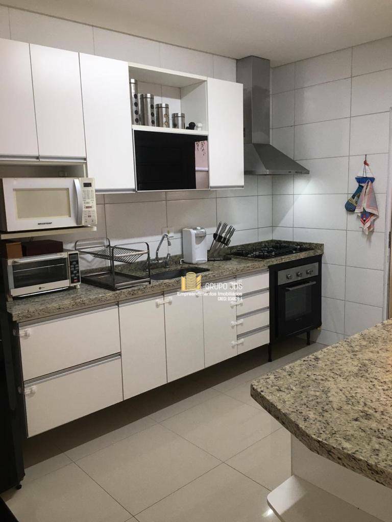 Casa à venda com 3 quartos, 98m² - Foto 8