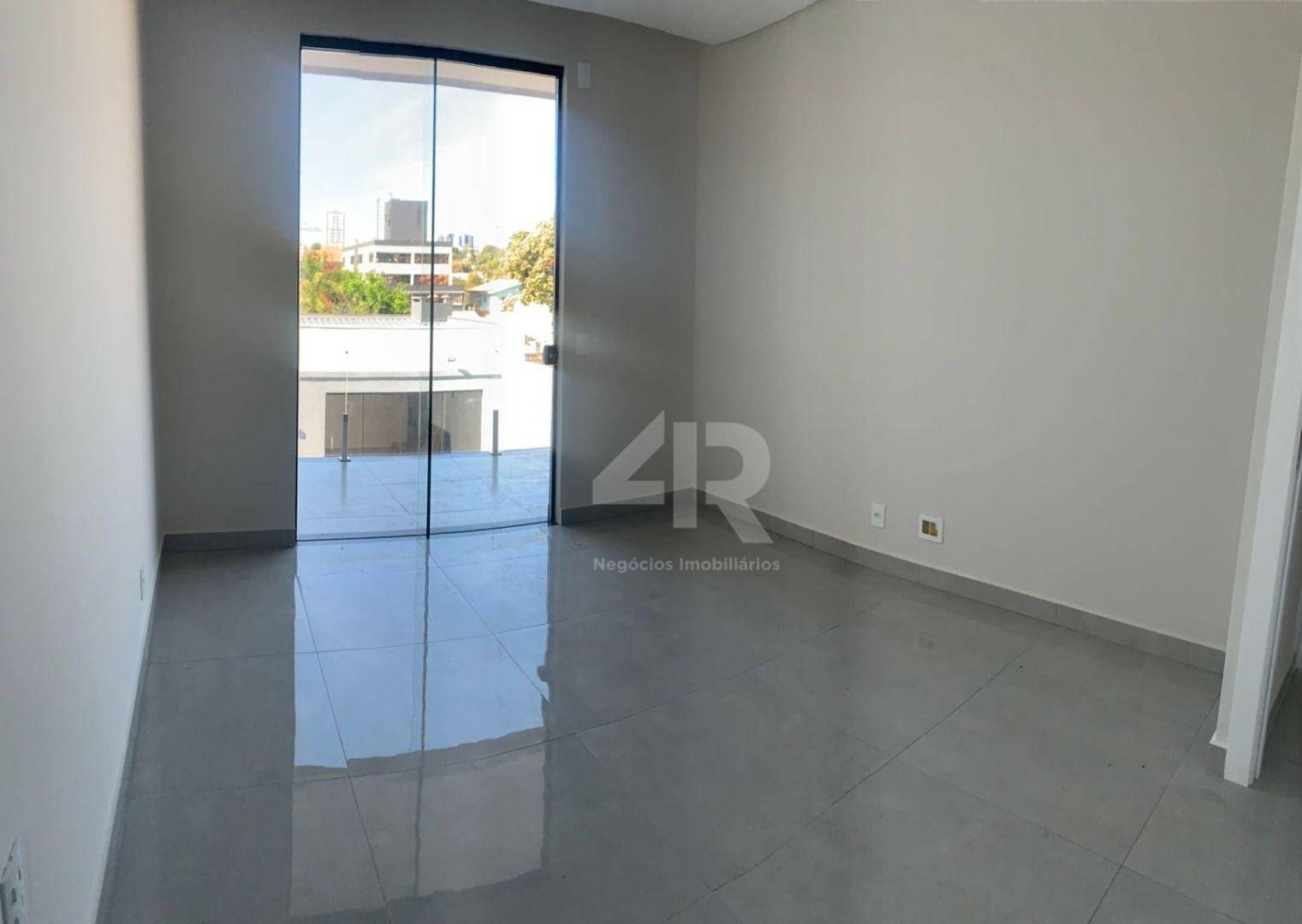 Sobrado à venda com 2 quartos, 248m² - Foto 7