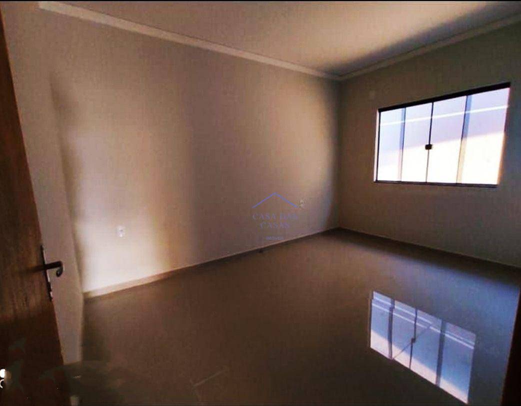 Casa à venda com 2 quartos, 60m² - Foto 5