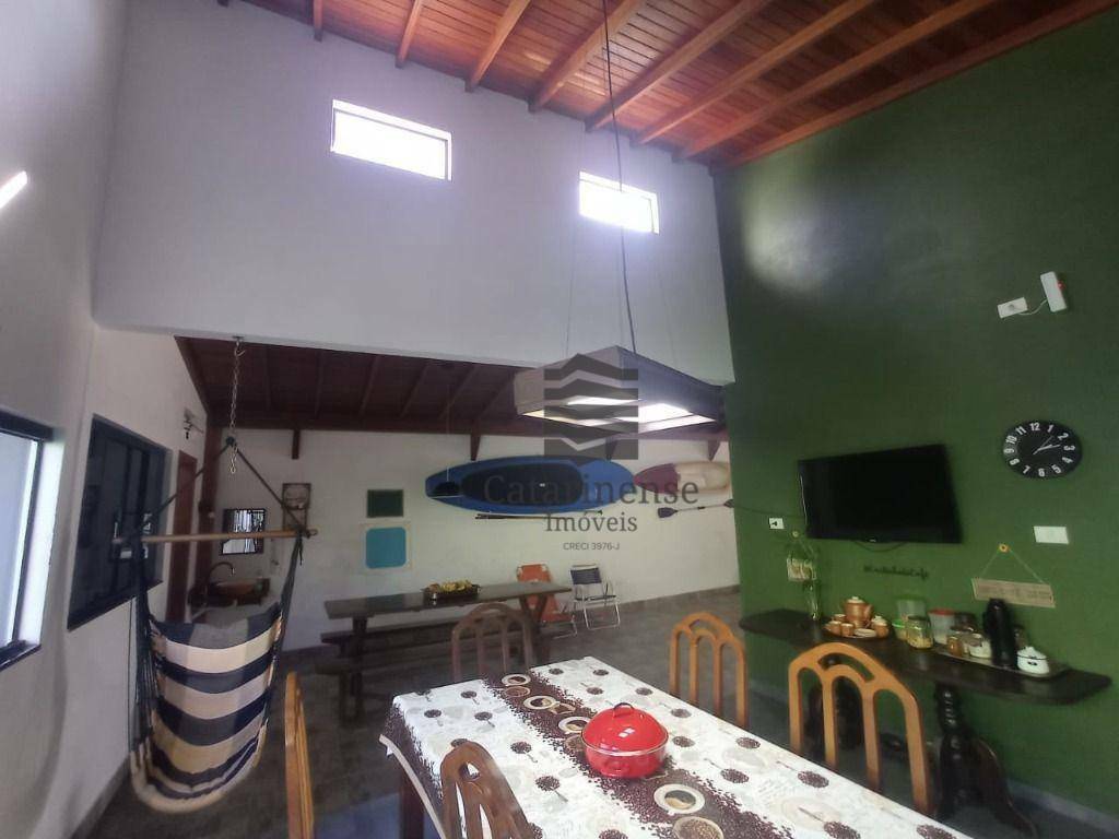 Casa à venda com 3 quartos, 248m² - Foto 11