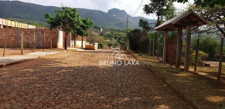 Casa de Condomínio à venda com 4 quartos, 200m² - Foto 50