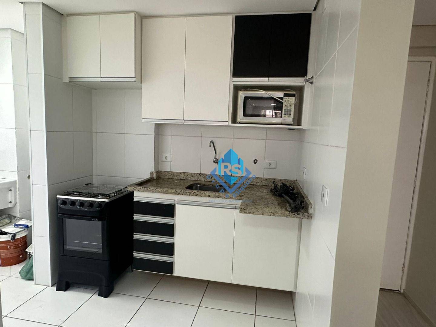 Apartamento para alugar com 2 quartos, 80m² - Foto 9