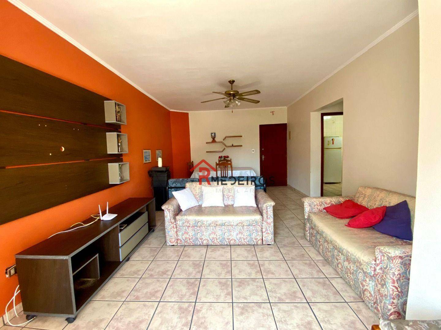 Apartamento à venda com 2 quartos, 70m² - Foto 4