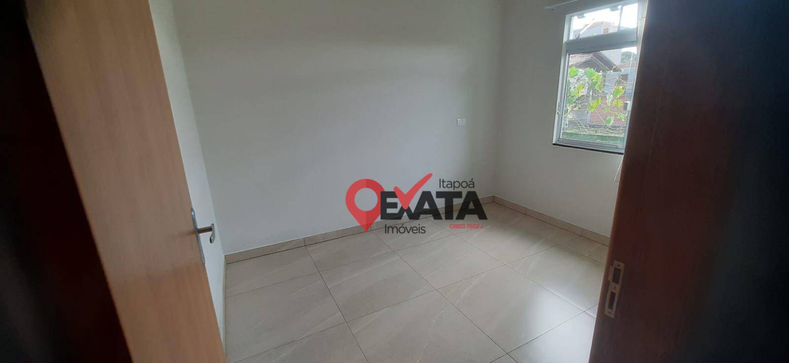 Casa à venda com 5 quartos, 152m² - Foto 11