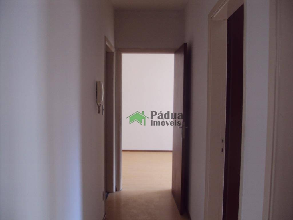 Apartamento à venda com 2 quartos, 70m² - Foto 17