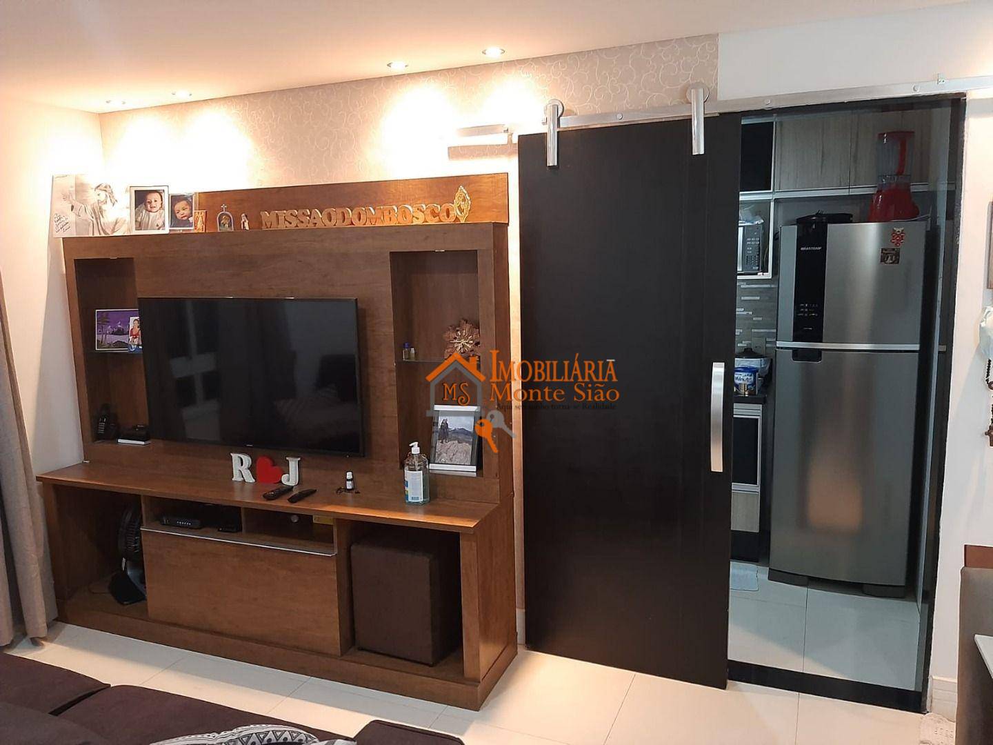 Apartamento à venda com 2 quartos, 50m² - Foto 3