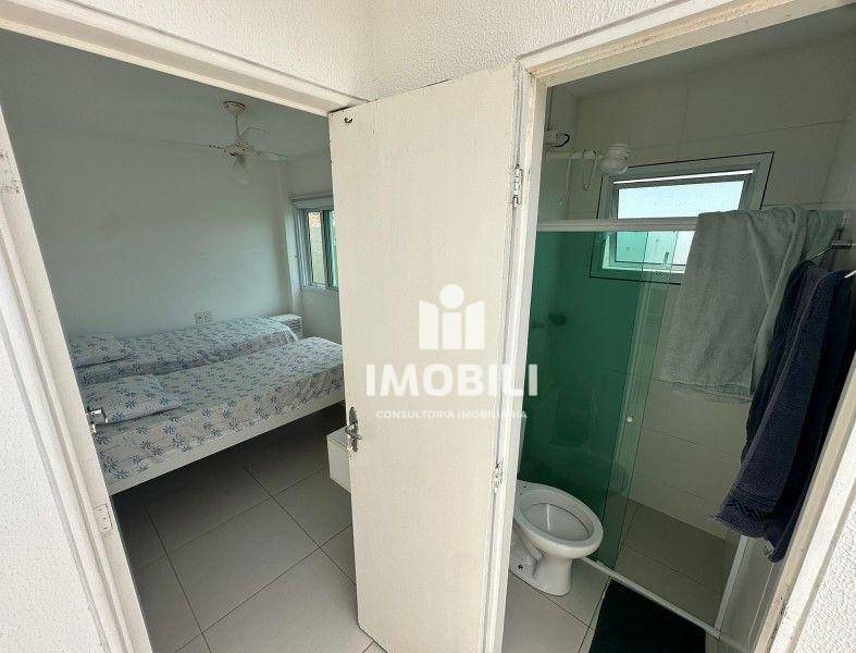 Casa de Condomínio à venda com 4 quartos, 297m² - Foto 17