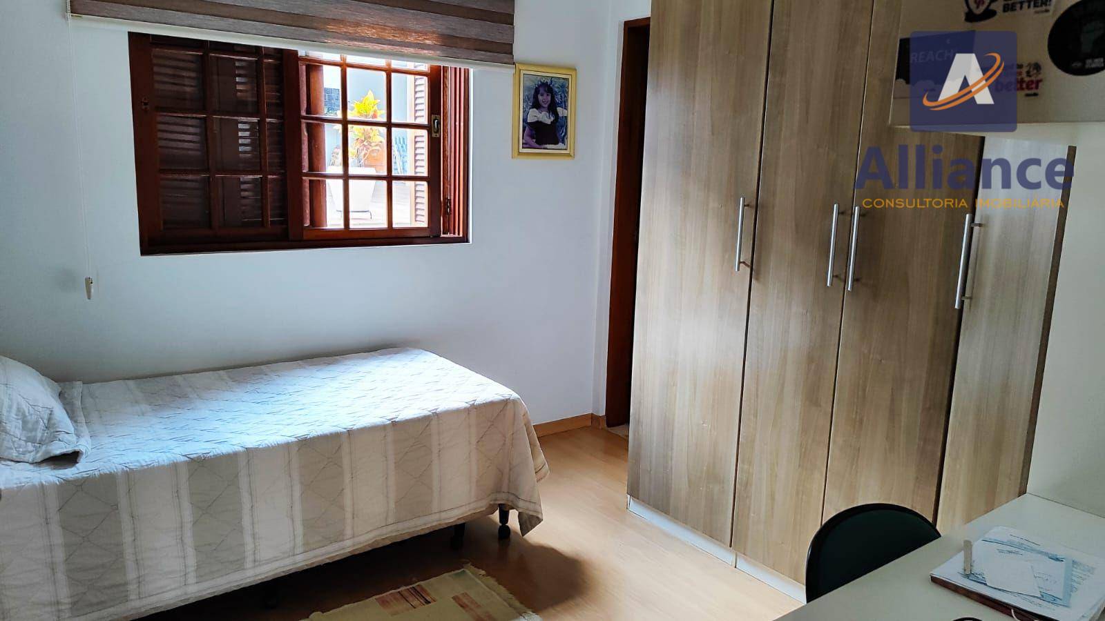 Casa de Condomínio à venda com 3 quartos, 200m² - Foto 13