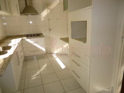 Apartamento para alugar com 2 quartos, 110m² - Foto 14