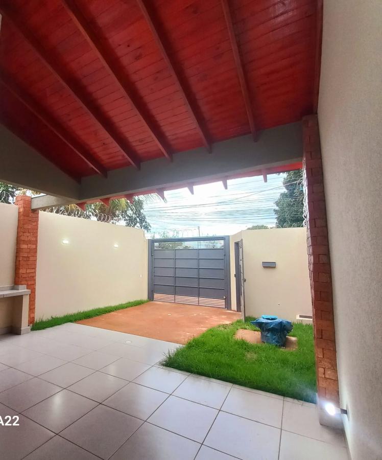 Casa à venda com 2 quartos, 180m² - Foto 2