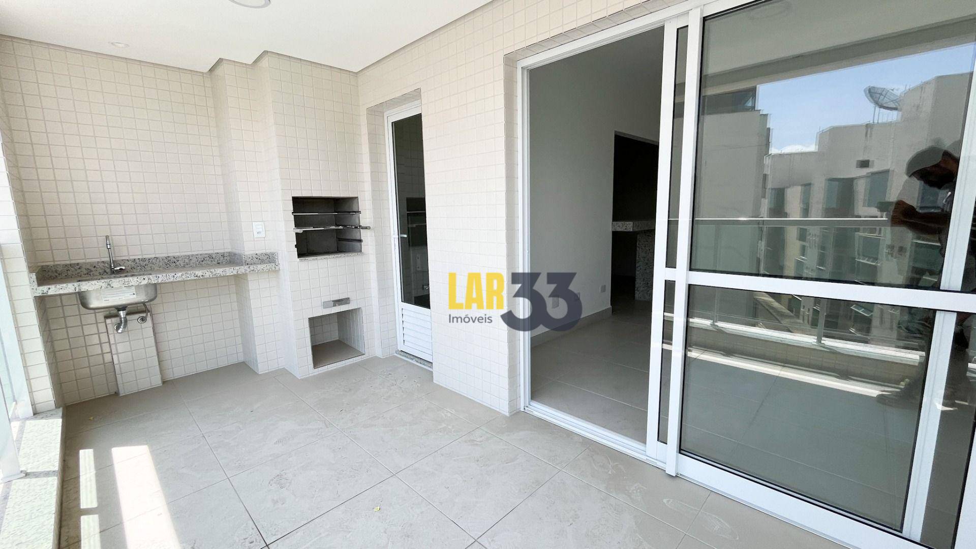 Apartamento à venda com 2 quartos, 77m² - Foto 1