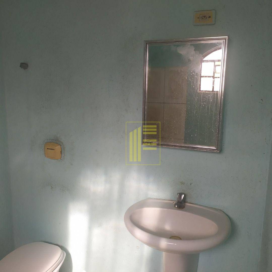 Casa para alugar com 1 quarto, 60m² - Foto 5