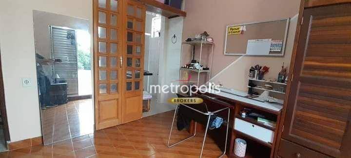 Sobrado à venda com 2 quartos, 250m² - Foto 10