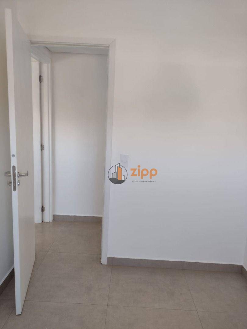 Apartamento para alugar com 2 quartos, 40m² - Foto 2