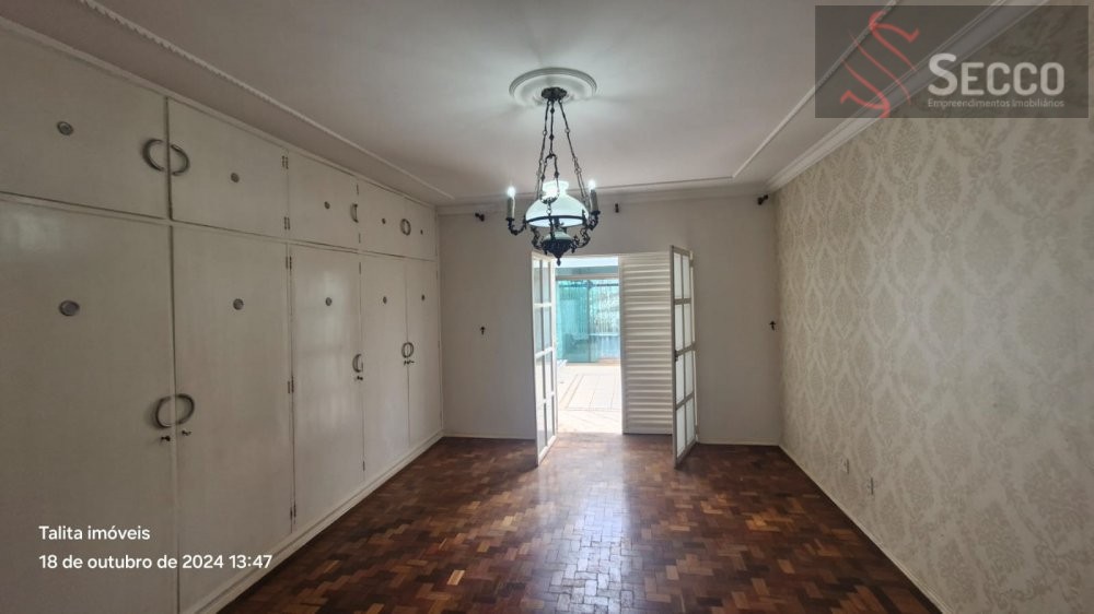 Casa para alugar com 4 quartos, 1050m² - Foto 7