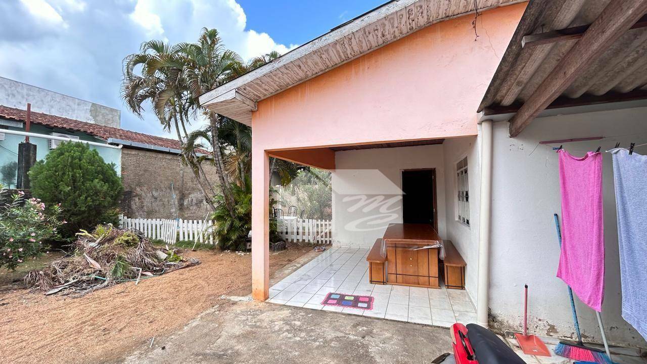 Casa à venda com 2 quartos, 140m² - Foto 8