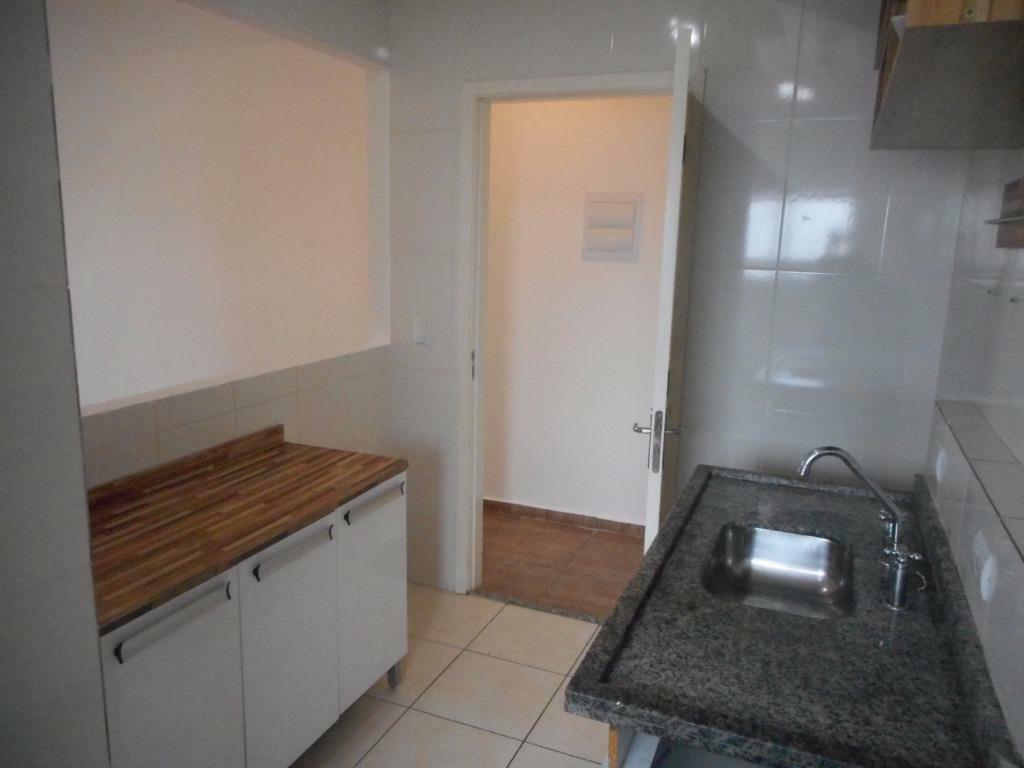 Apartamento à venda com 2 quartos, 64m² - Foto 4